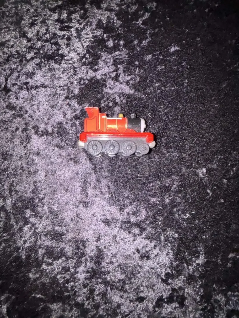 Thomas & Friends James Red Engine Die-Cast Take Along